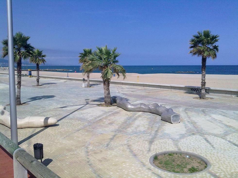 Forum Beach ซานต์อาเตรียเดเบซอซ ภายนอก รูปภาพ
